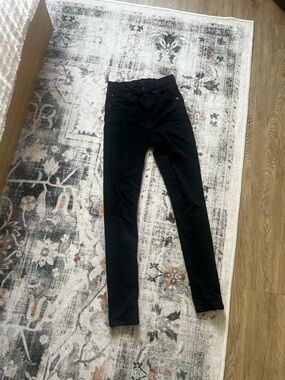 Citizens Of Humanity Black Skinny Jeans with Branded Waist Label